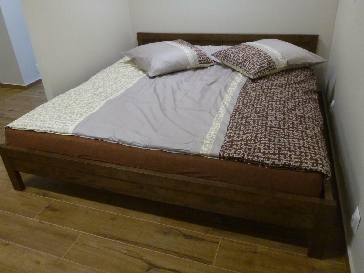 Apartament Na Brodatego Wroclaw Bagian luar foto