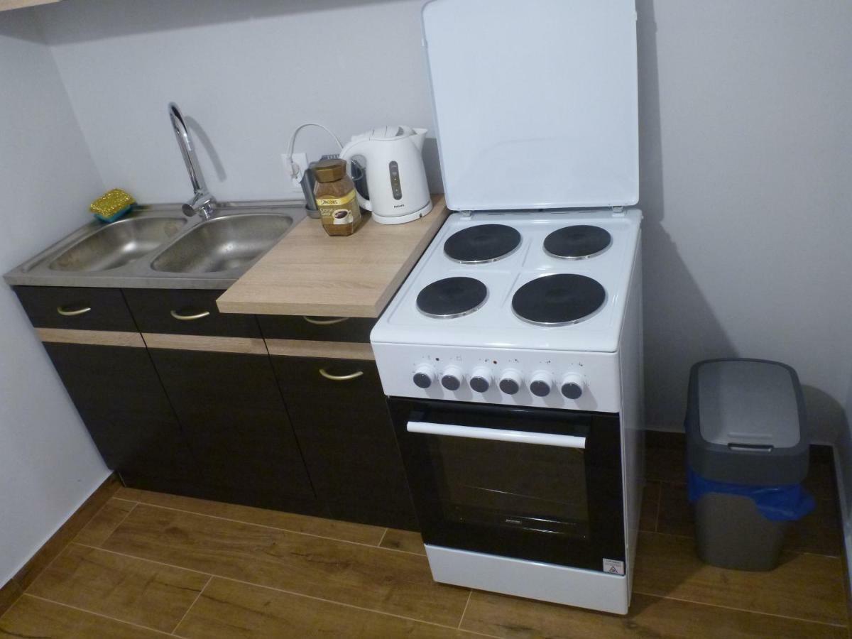Apartament Na Brodatego Wroclaw Bagian luar foto