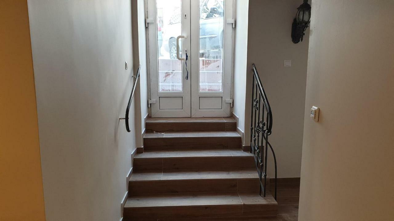 Apartament Na Brodatego Wroclaw Bagian luar foto